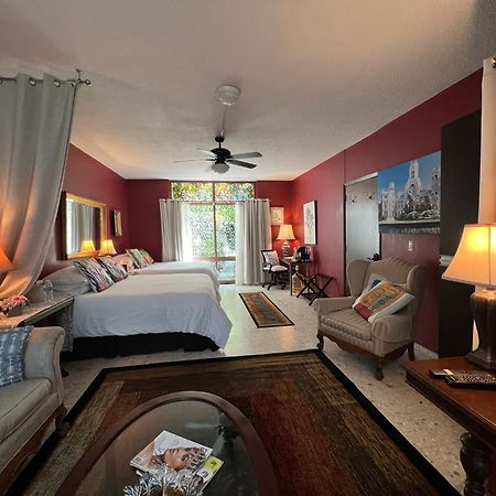 Dickinson Guest House, Guadalajara Expo المظهر الخارجي الصورة