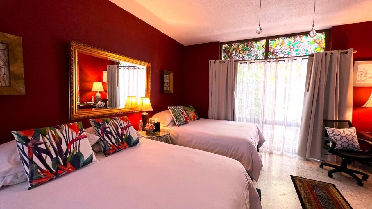 Dickinson Guest House, Guadalajara Expo المظهر الخارجي الصورة